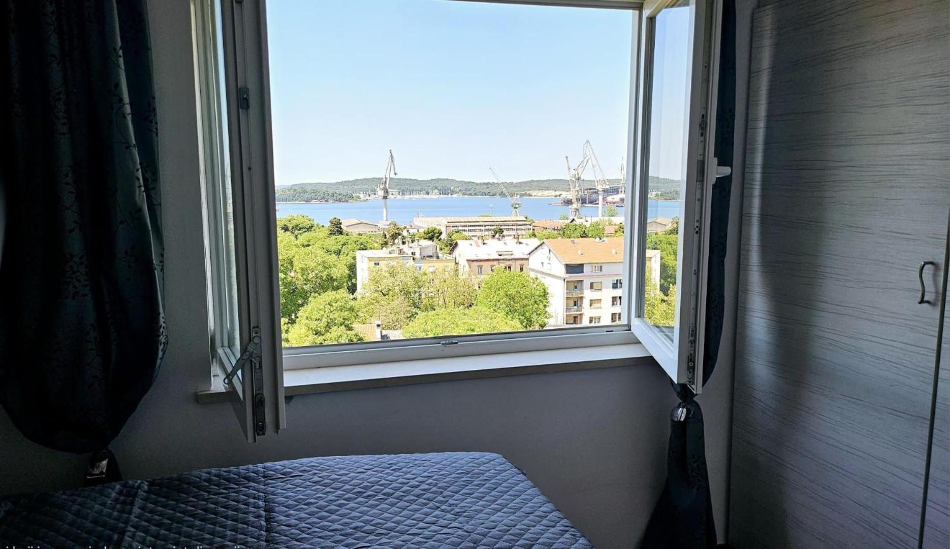 Vista Porto Pula